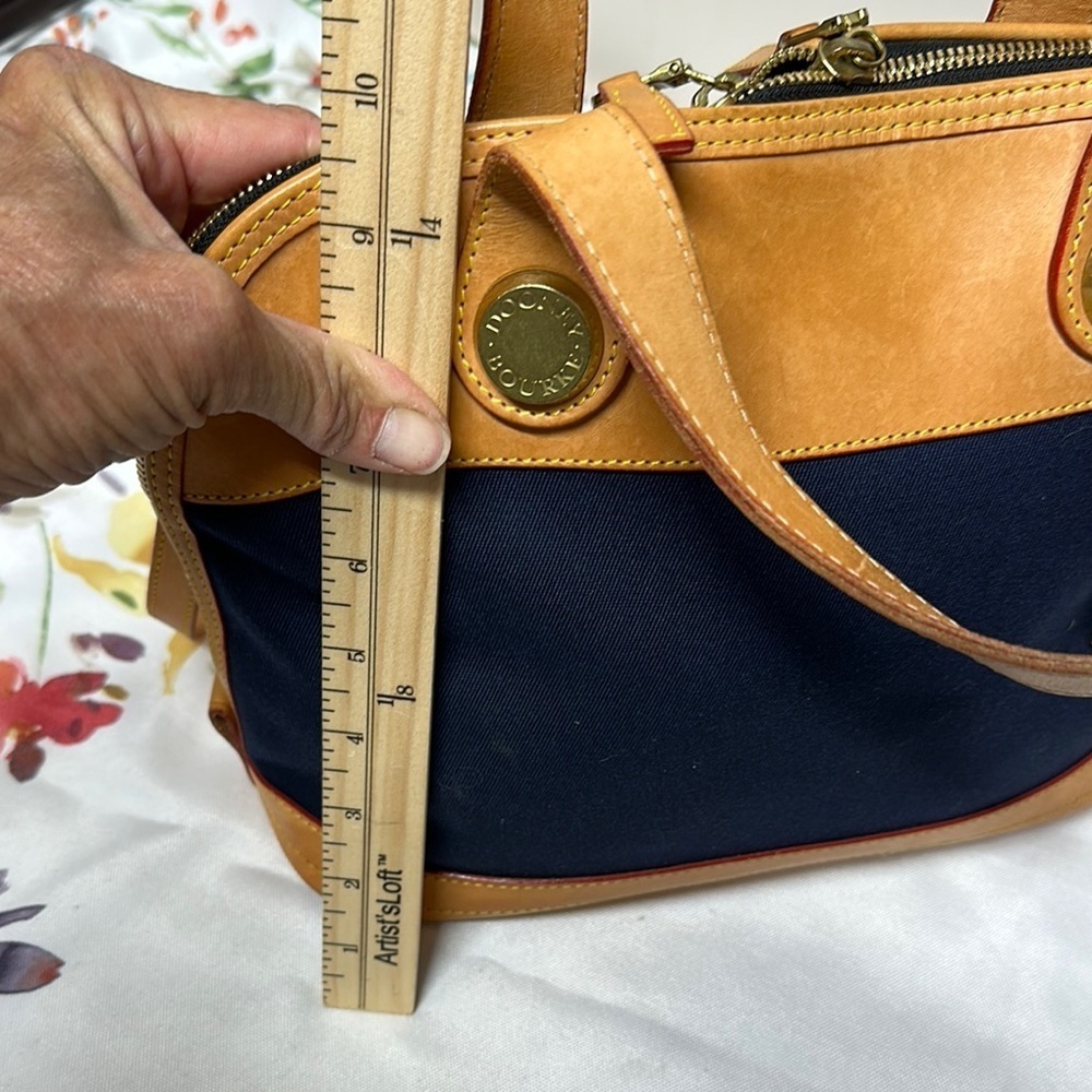 Vintage Dooney & Bourke Tan and Blue Satchel / Crossbody Dome bag - Picture 9 of 16